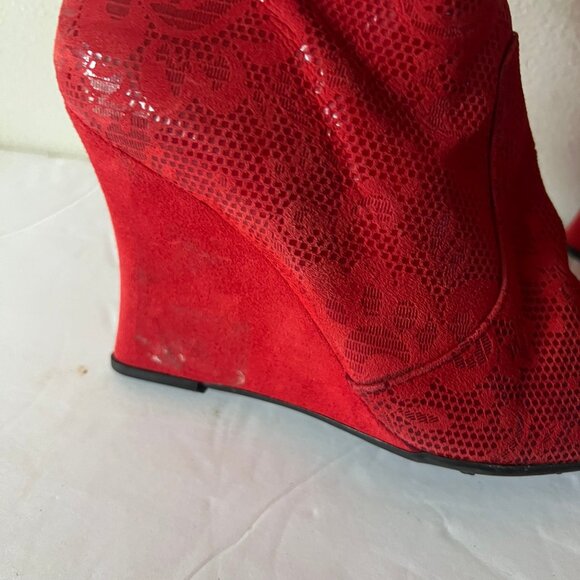 90'S VINTAGE DIESEL WEDGE EMBOSSED SUEDE BOOTS SZ 6 US - Picture 3 of 11